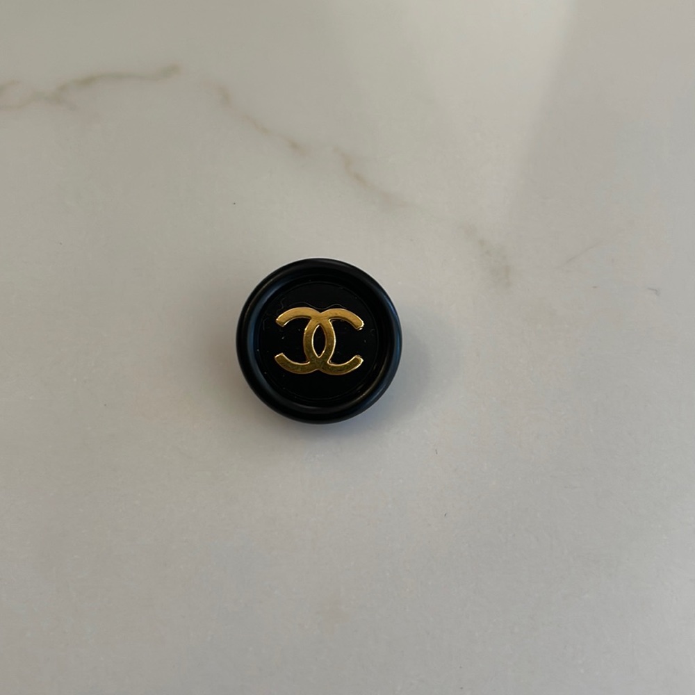 Chanel Black Button w/ Gold CC Round Shank Button